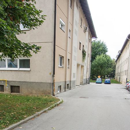 Goldenfields Apartment Kranj Bagian luar foto