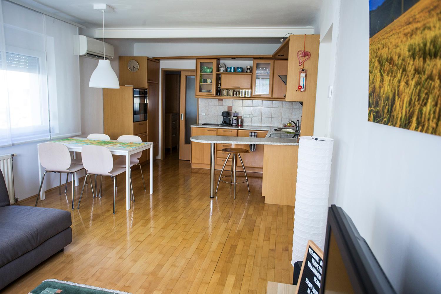 Goldenfields Apartment Kranj Bagian luar foto