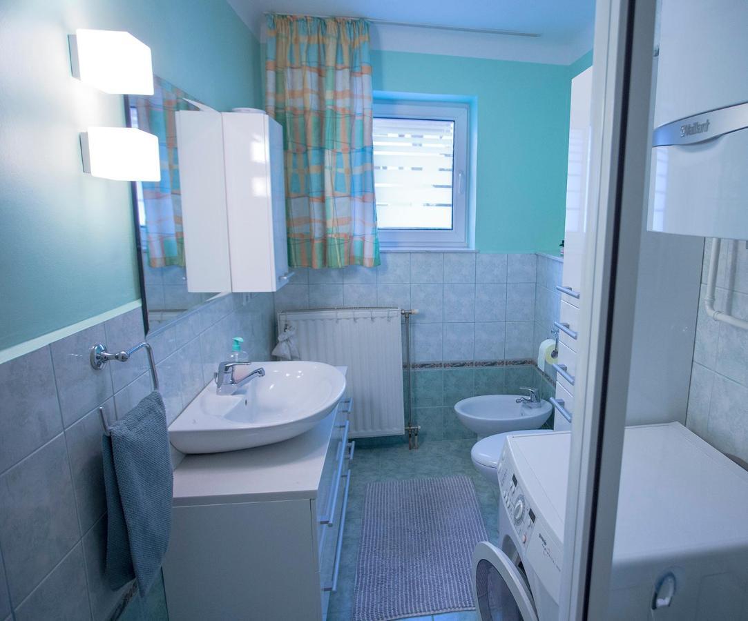 Goldenfields Apartment Kranj Bagian luar foto